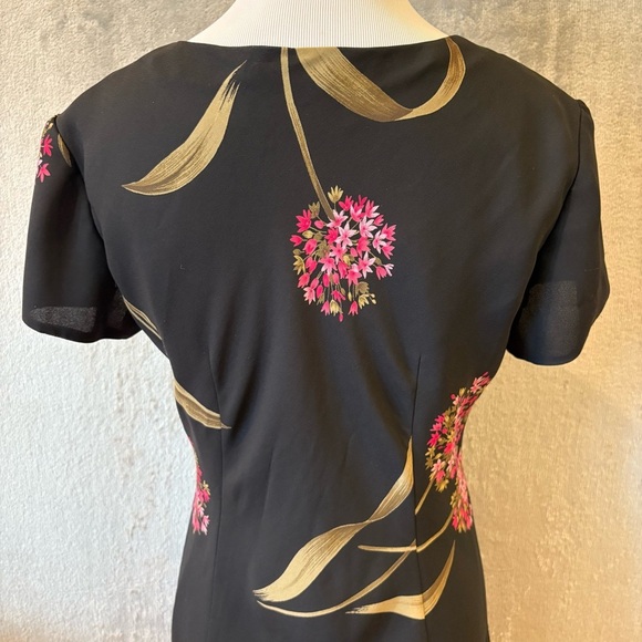 Jessica Howard Dark Romantic Elegant Sheath Dress with Pink Floral Accents - Picture 7 of 9